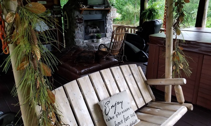 La Follette Cabin | 🎄ISOLATION VACATION! Majestic Lakefront Hideaway/Dock & near ATV Trails❇