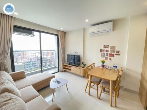 Gia Lam Apartment | It Dust Homestay 2 - The Wooden Apartment