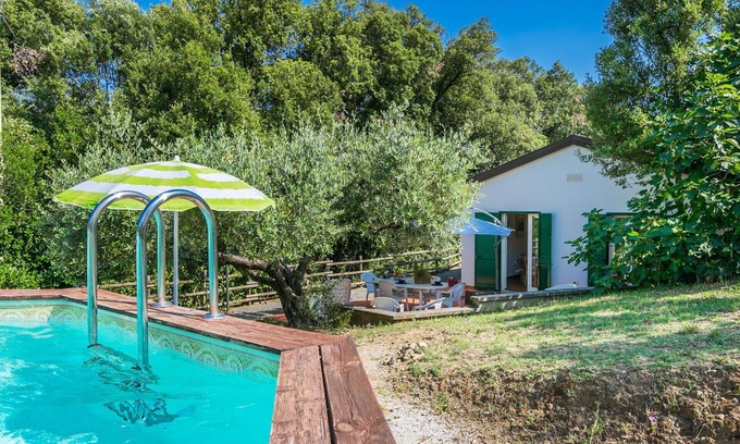 Rosignano Marittimo House | Beautiful private villa for 7 guests with private pool, TV, terrace, pets allowed and parking