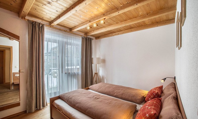 Rasun Anterselva House | Vacation Home "Mountain Lodge Antholz" with Mountain View, Private Garden und Wi-Fi