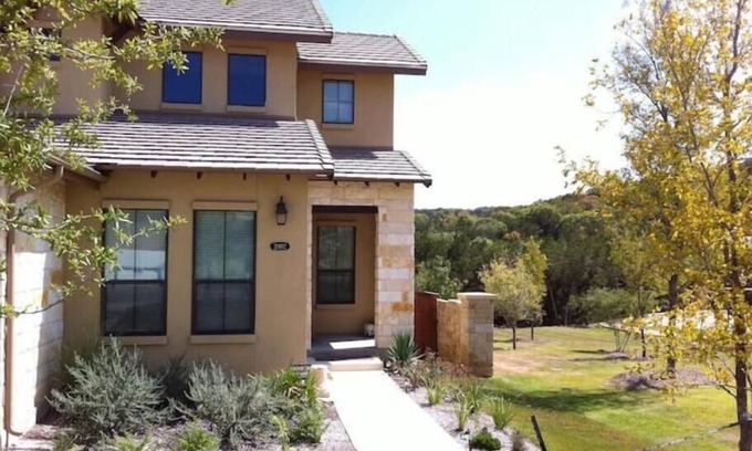 Wetmore House | Italian Hill Country Home - 5 min from La Cantera