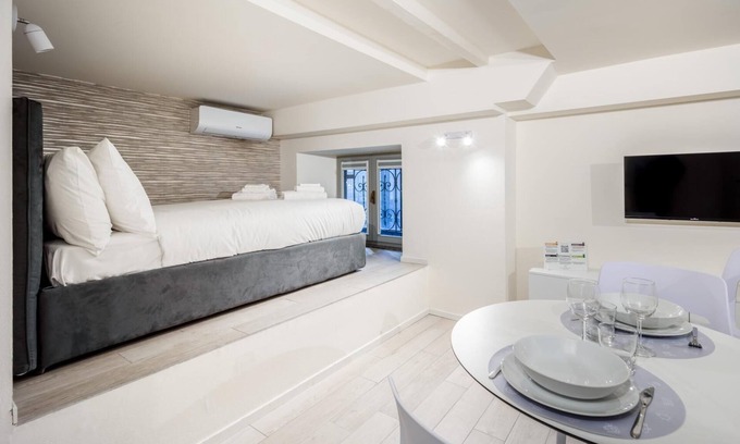 Magenta Apartment | Italianway - The B Village Standard - M3