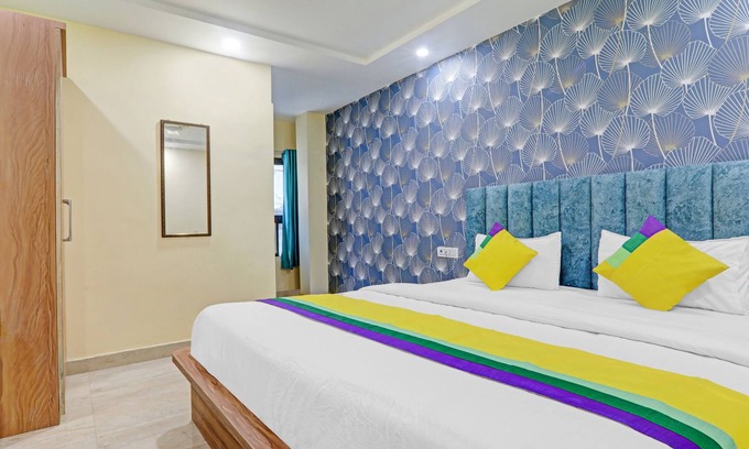 Allahabad House | Itsy by Treebo - Royal Galaxy