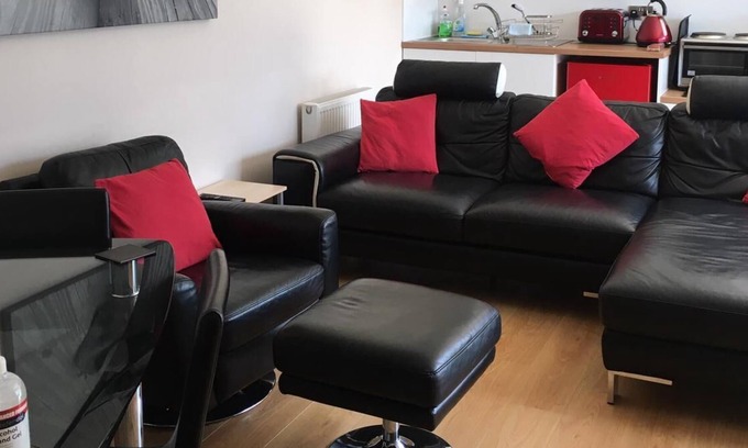 Montrose House | Ivy Cottage : golf, fishing, walks, beach nearby Show calendar