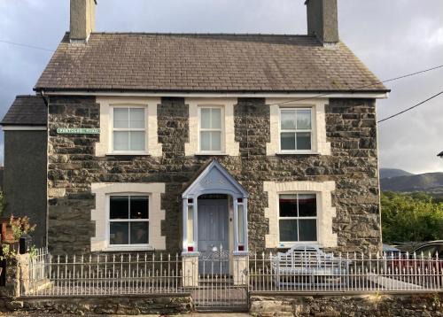 Bangor House | Ivy House