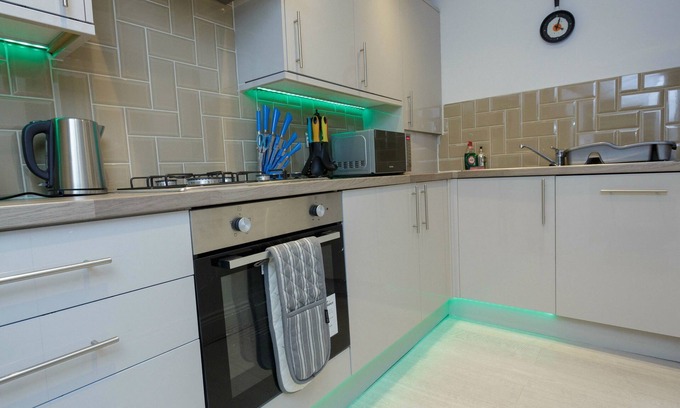 Leeds House | Ivy House