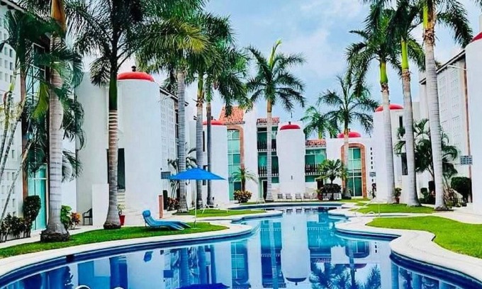 Ixtapa Condo | Ixtapa Family Vacation condo - 3 mins drive to hotels zone and beaches!