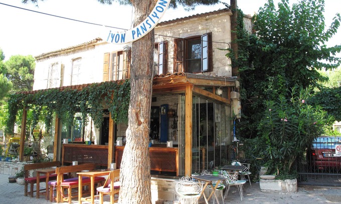 Foca Hotel | Iyon Pansiyon
