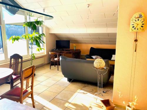 Obere Kyll Apartment | Jünkerath Romantic Garden Stay