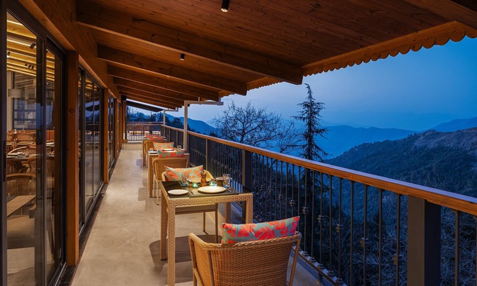 The Mall Road Hotel | jüSTa Hollow Oak, Mussoorie