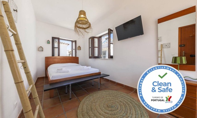 Lagos City Center Apartment | J - Bedroom 5 in Casa do Farol