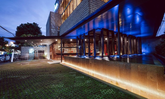 Raya Kuta Hotel | J Hotels Kuta
