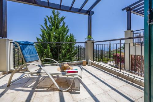 Aphrodite Hills House | J1 Holiday House Adjacent to Aphrodite Hills - Sea View