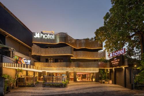 Kuta Hotel | J4 Hotels Legian