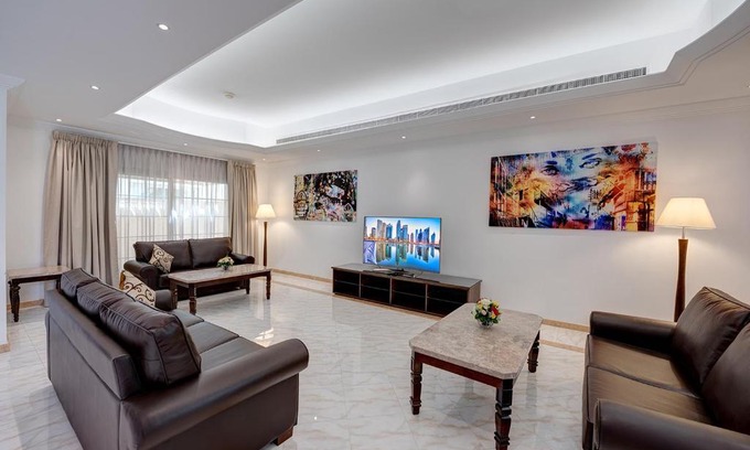 Mirdif Villa | J5 Four Bedroom Villa Holiday home in Mirdif