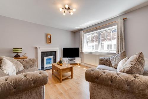 Fowey House | Jackdaws Fowey