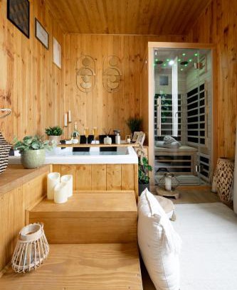 Les Muriers Apartment | Jacuzzi Sauna privatif - La Cabanette Spa