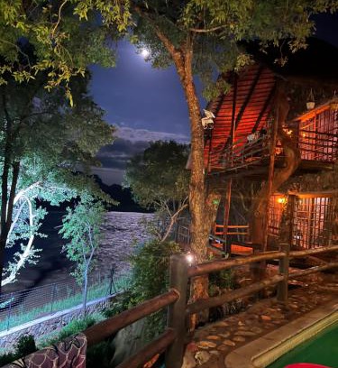 Maruleng House | JakkalsDraai River Bush Lodge
