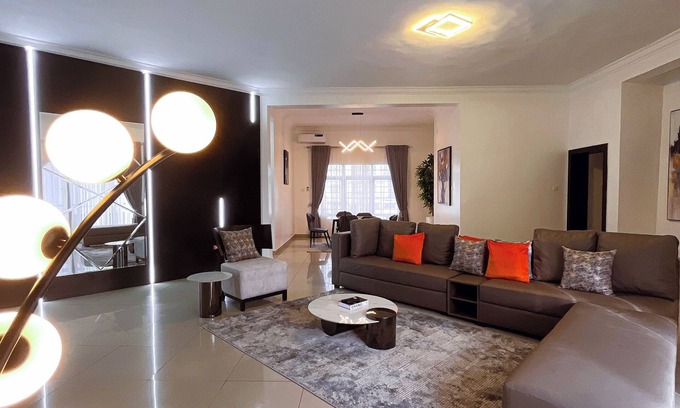 Ofin Apartment | Jamari Residences