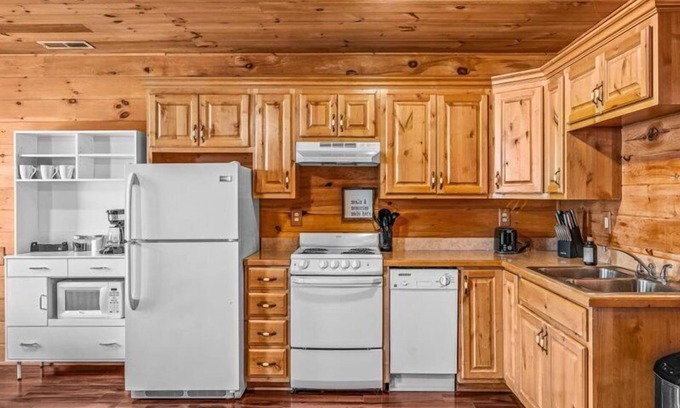 Galena Cabin | James River Haven | The Cabins at Galena Cabin 1