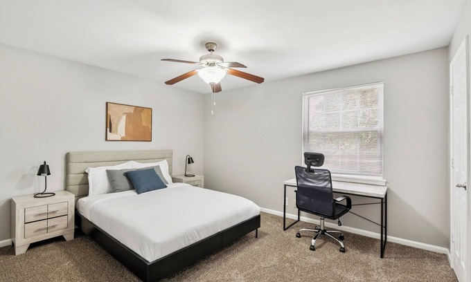 Nashville Apartment | Jamestown C5 I Comfy 2 Bed 1 Bath