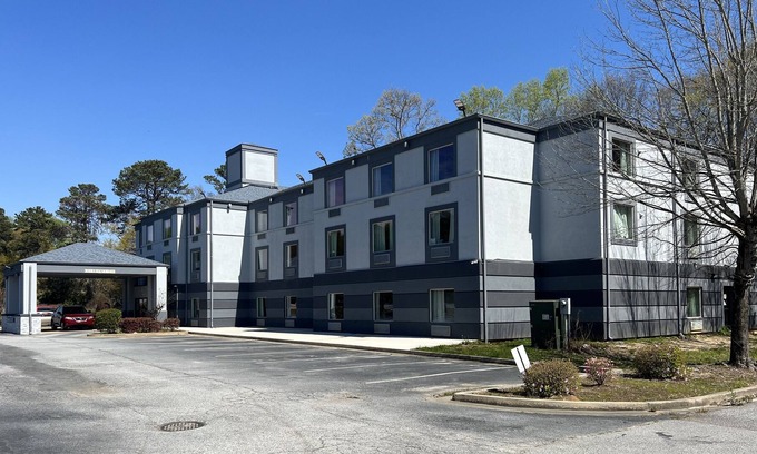 Church Street Hotel | JamesTown Inn