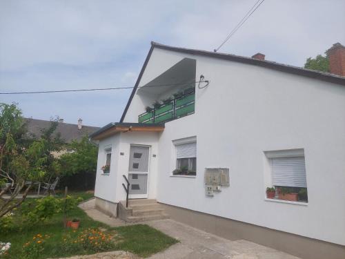 Balatonfured House | Jani vendégház Ground floor & Apartman