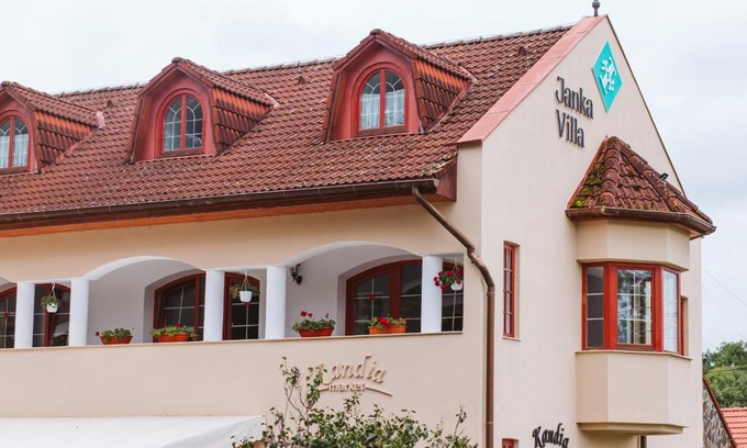 Calugareni Hotel | Janka Villa