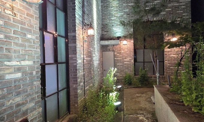 Yeongdeungpo-gu Hotel | Jardin Hotel