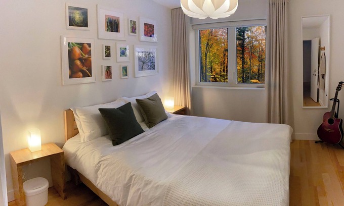 Shefford Apartment | JARDIN Room – Cozy & Eco-Friendly Stay around Mt. Shefford, JARDIN Room – Cozy & Eco-Friendly Stay a