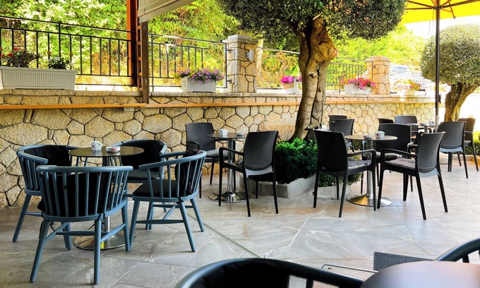 Farke Hotel | Jata Crown Hotel