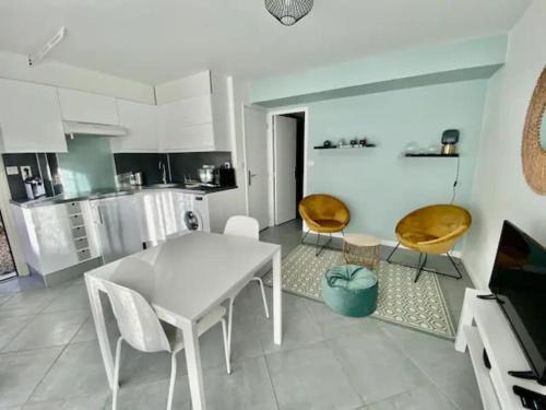 Gare-Jouvenet Apartment | Jean Paul 2 Au cœur de Rouen , gare "Ménage & Linge Inclus"