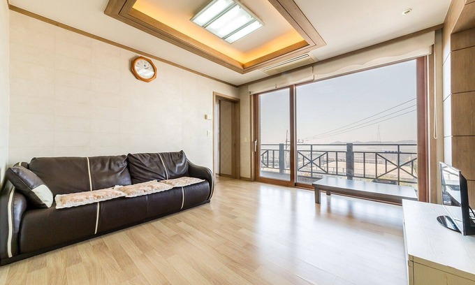 Hwaseong Hotel | Jebudo Seuwitel