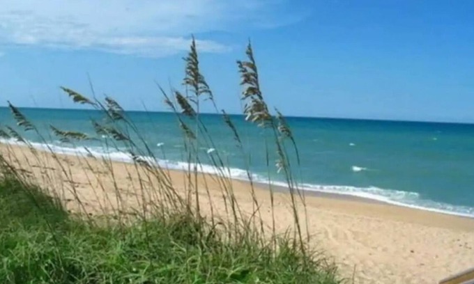 Port Canaveral Villa | Jefferson 521 · Villa 1 - Laughing Dolphin 3 Bedroom