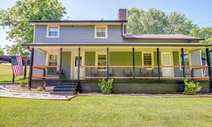 Jefferson City House | Jefferson City Getaway - 3 Mi to Cherokee Lake!