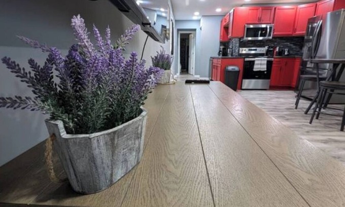 Jeffersonville House | Jeffersonville Oasis, Pet Friendly, Free Parking!nn