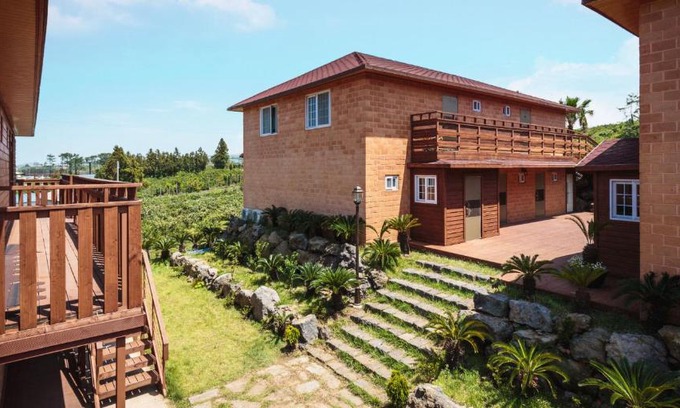Aewol House | Jeju Hanibaram Pension