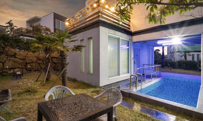 Aewol House | Jeju Private Aewol