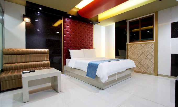 Aewol Hotel | Jeju Queen Self Check-in Motel