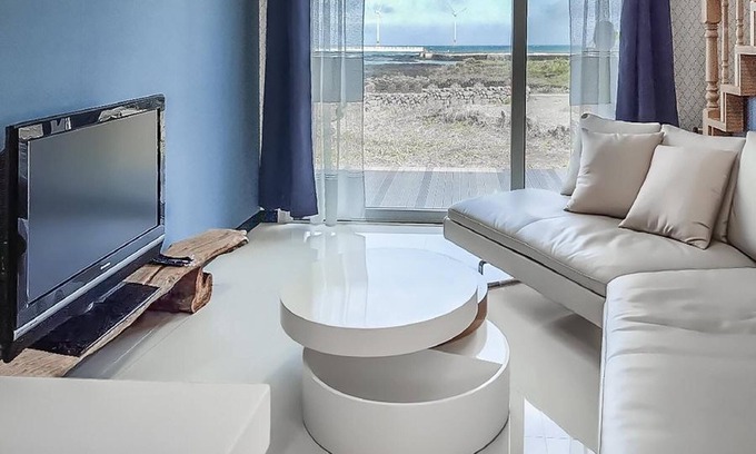 Hallim House | Jeju Sihyeonuipungcha Pension