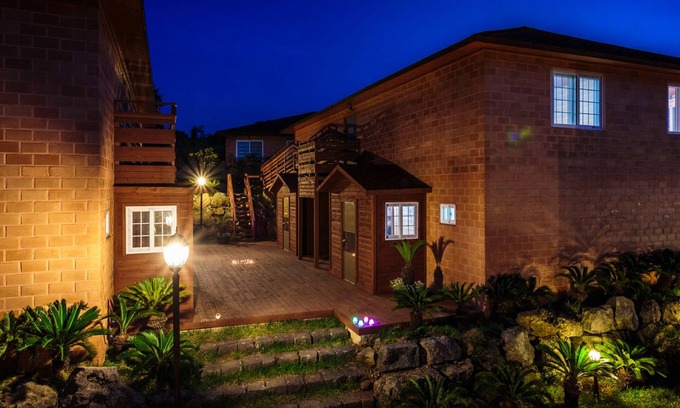 Aewol House | Jejuhanibaram