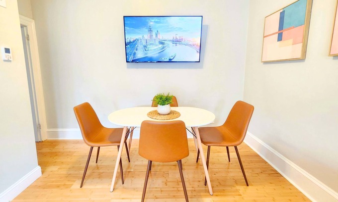 College Hill Apartment | Jennifer's Historic College Hill Apartment - The Lookout