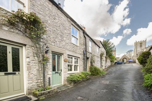 Middleham House | Jenny Wren Cottage