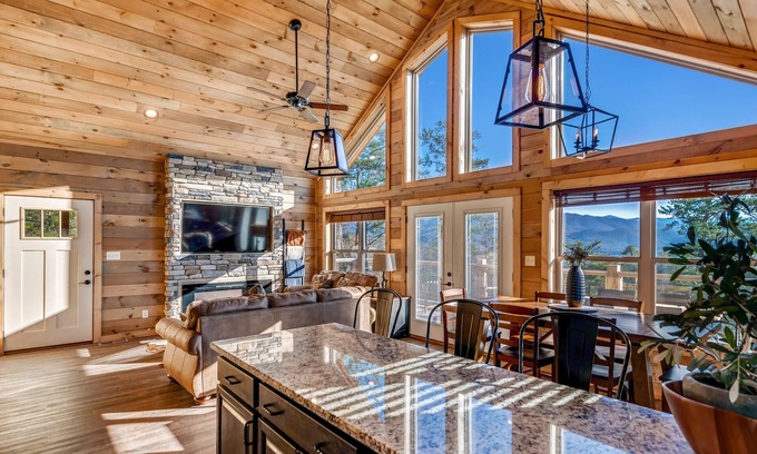Gatlinburg - Pigeon Forge Cabin | Jerne Ridge 7 Bedroom Cabin by RedAwning