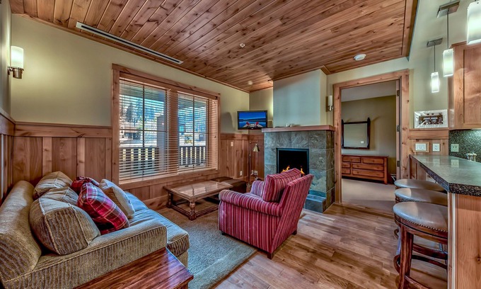 Sugar Bowl Resort Condo | Jerome Creek Lodge - Beautiful Condo nestled in the California's Sierra