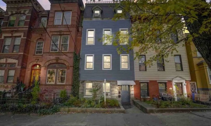 Bergen Apartment | Jersey City Gem: Parkside Haven, Eats, Transit