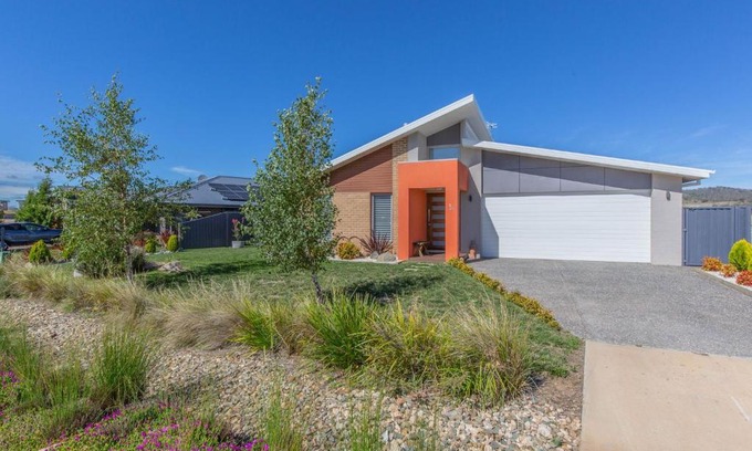 Jindabyne House | Jindalee 3 34 Twynam St