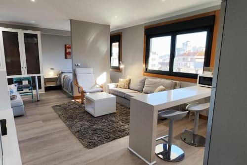 Maria Auxiliadora Apartment | Joaquin Lóriga diseño centro Vigo