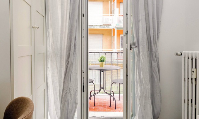 Bullona Apartment | JOIVY Charming 2BR Flat near City Life