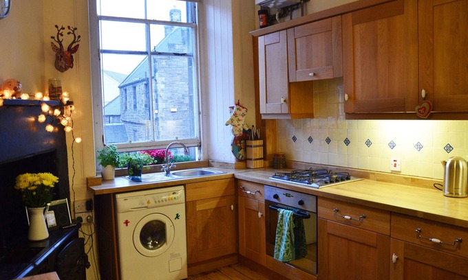 Bonnington Apartment | JOIVY Cosy 1-Bed Flat Near The Scottish Gallery